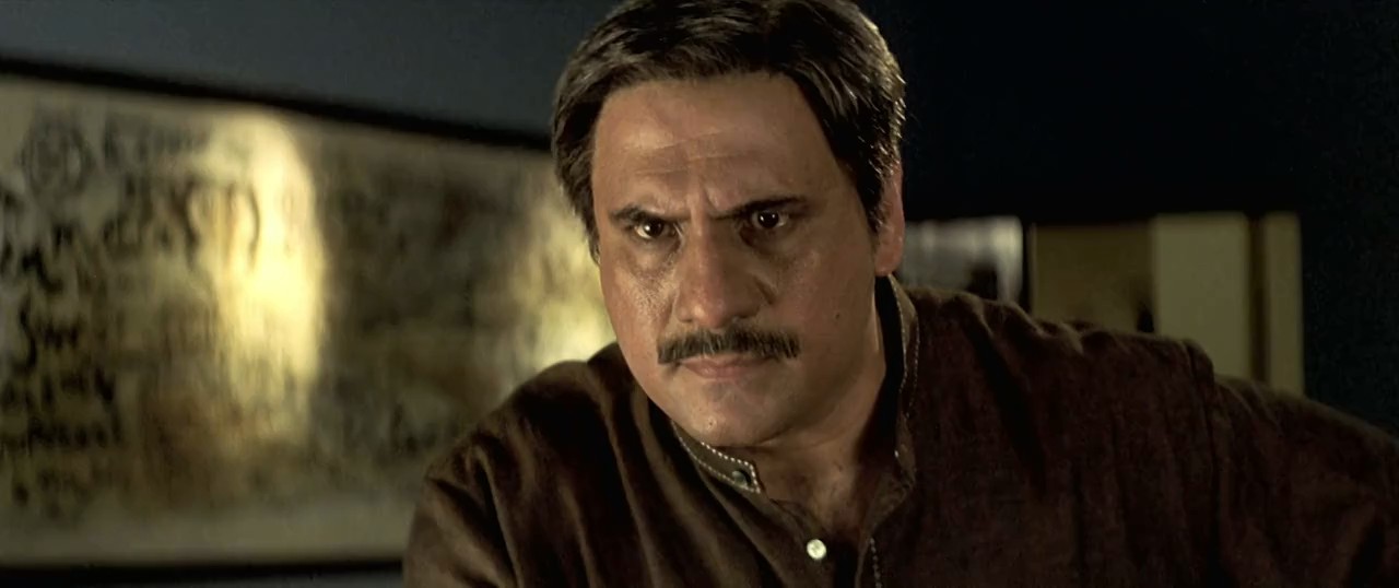 Lakshya (2004) WEBRip Hindi 720p x264 AVC AAC 5.1 ESub.mkv_snapshot_00.38.54.861